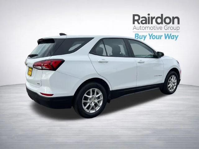 Used 2022 Summit White Chevrolet LS image 7