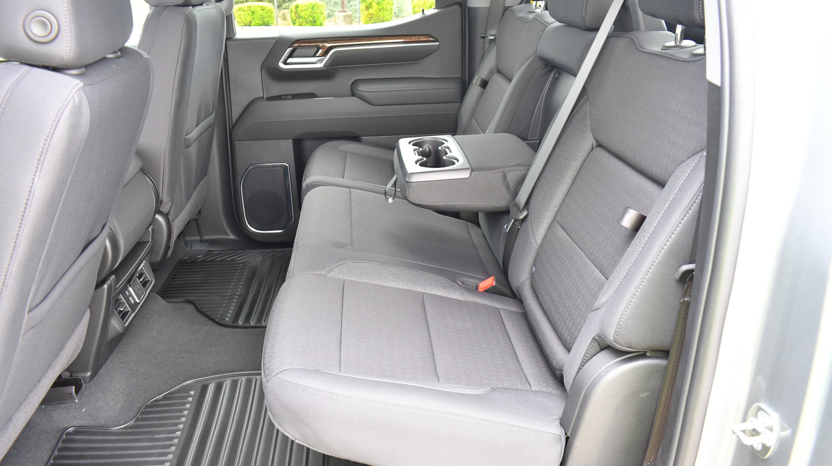 Used 2026 Sterling Metallic GMC Elevation image 26