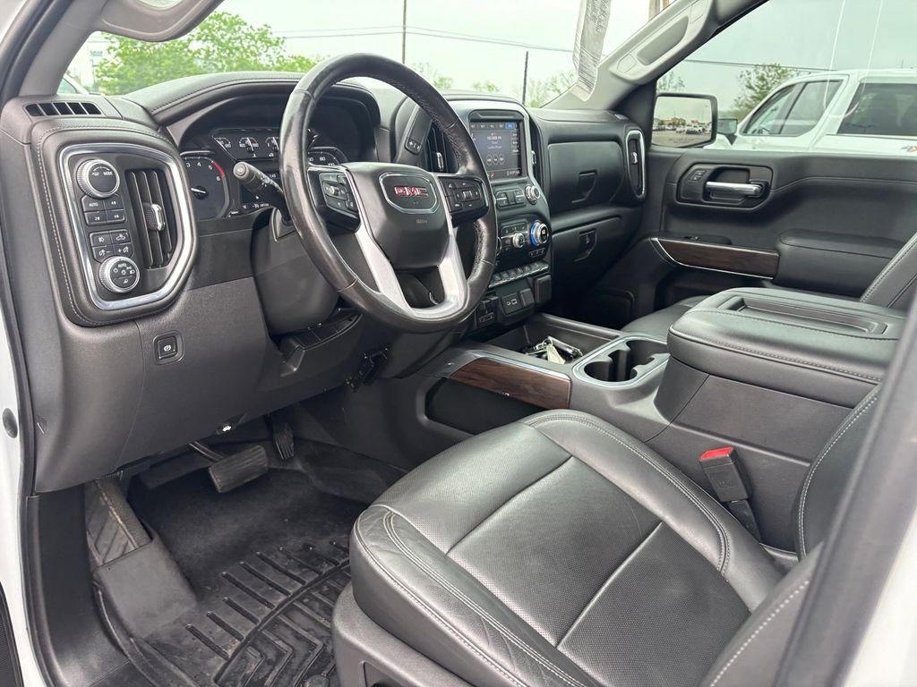 Used 2020 White GMC SLT image 9