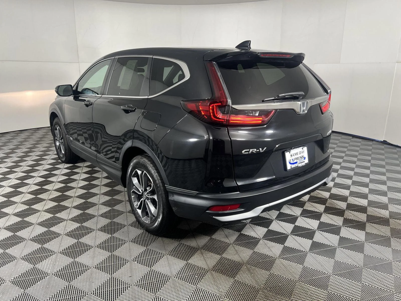 Used 2020 Crystal Black Pearl Honda EX image 4