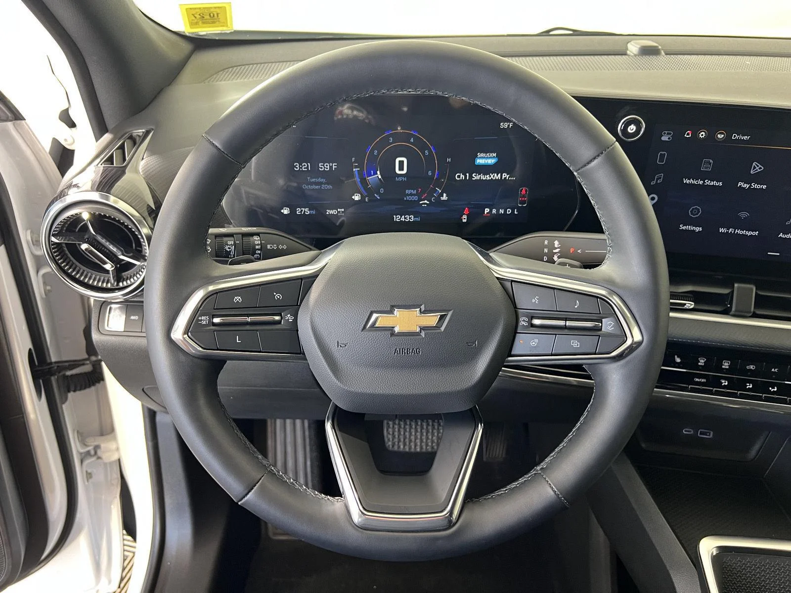 Used 2025 Summit White Chevrolet AWD LT image 8