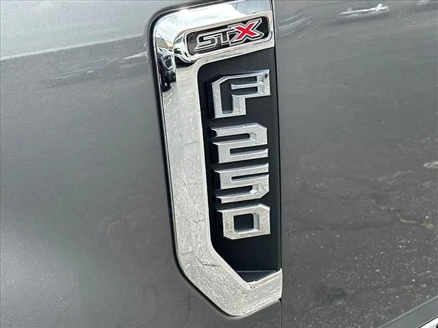 Used 2022 Gray Ford XL image 37