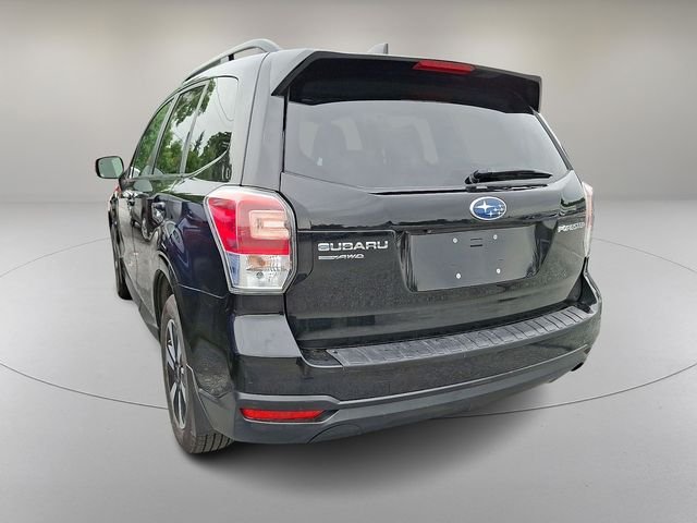 Used 2018 Black Subaru 2.5i Premium image 7