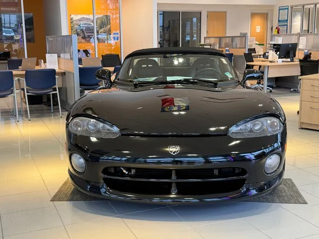 Used 1994 Black Dodge RT/10 image 37