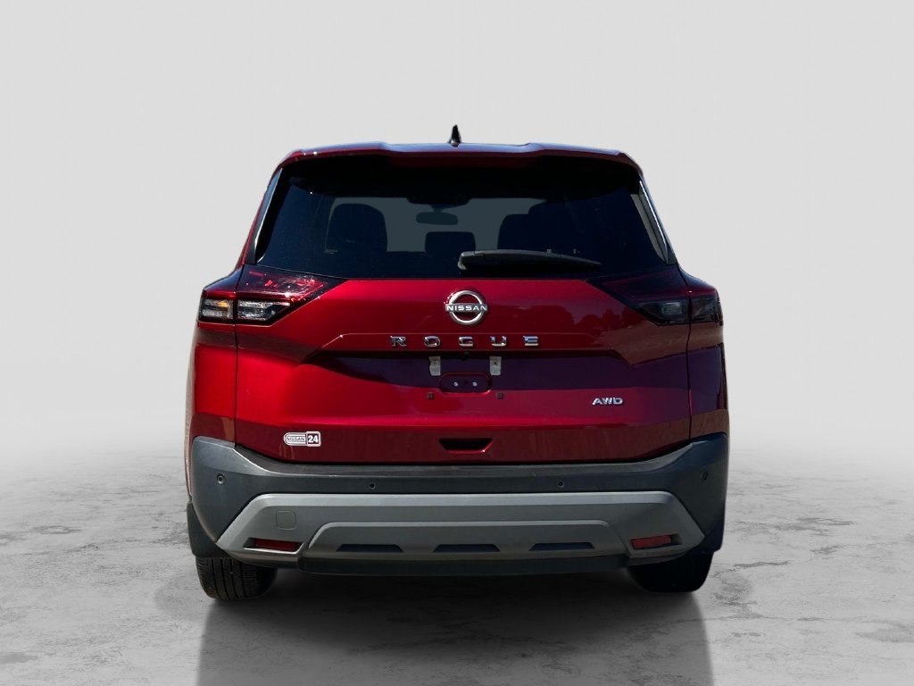 Used 2023 Red Nissan S image 4