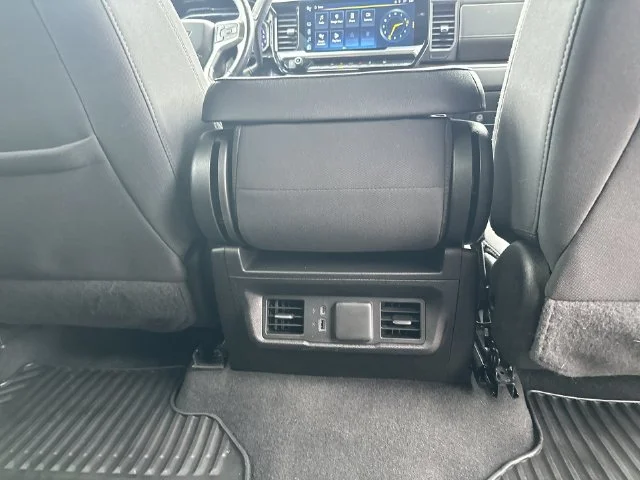 Used 2022 White Chevrolet LT image 23