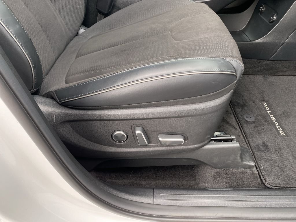 Certified Used 2025 Hyper White Hyundai Calligraphy Night Edition image 38