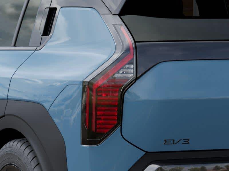 New 2027 EBB/Frost Blue Kia Wind image 11
