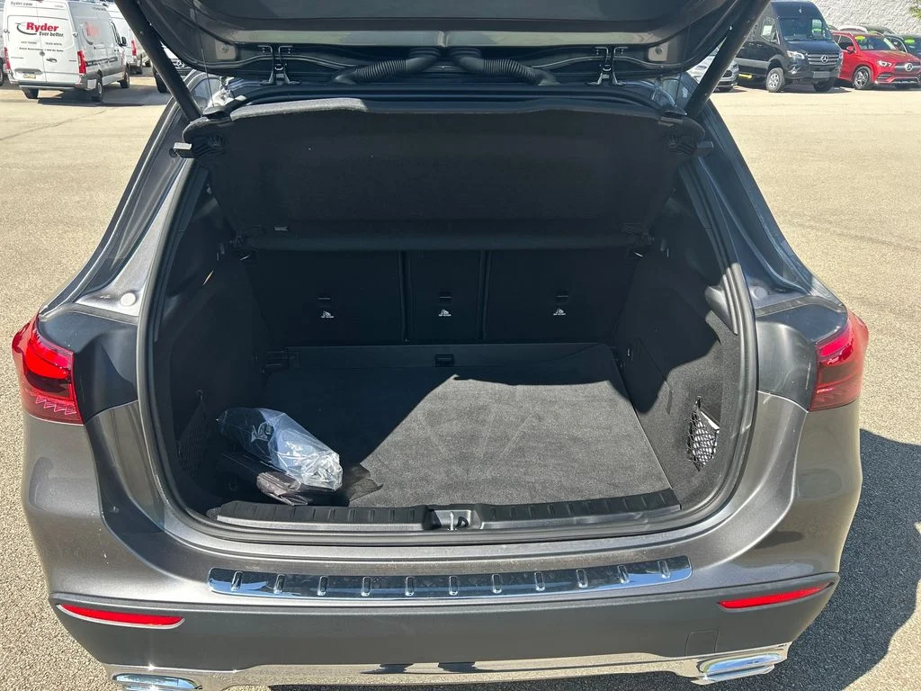 Used 2026 Gray Mercedes-Benz GLA 250 image 22