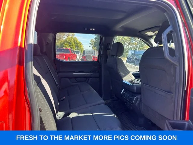 Used 2023 Red Ford XLT image 9