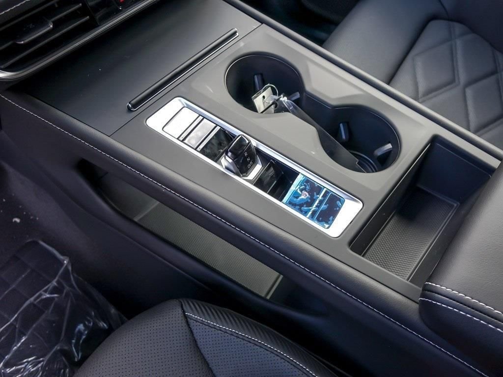 New 2026 Deep Black Pearl Volkswagen 2.0T SE image 20