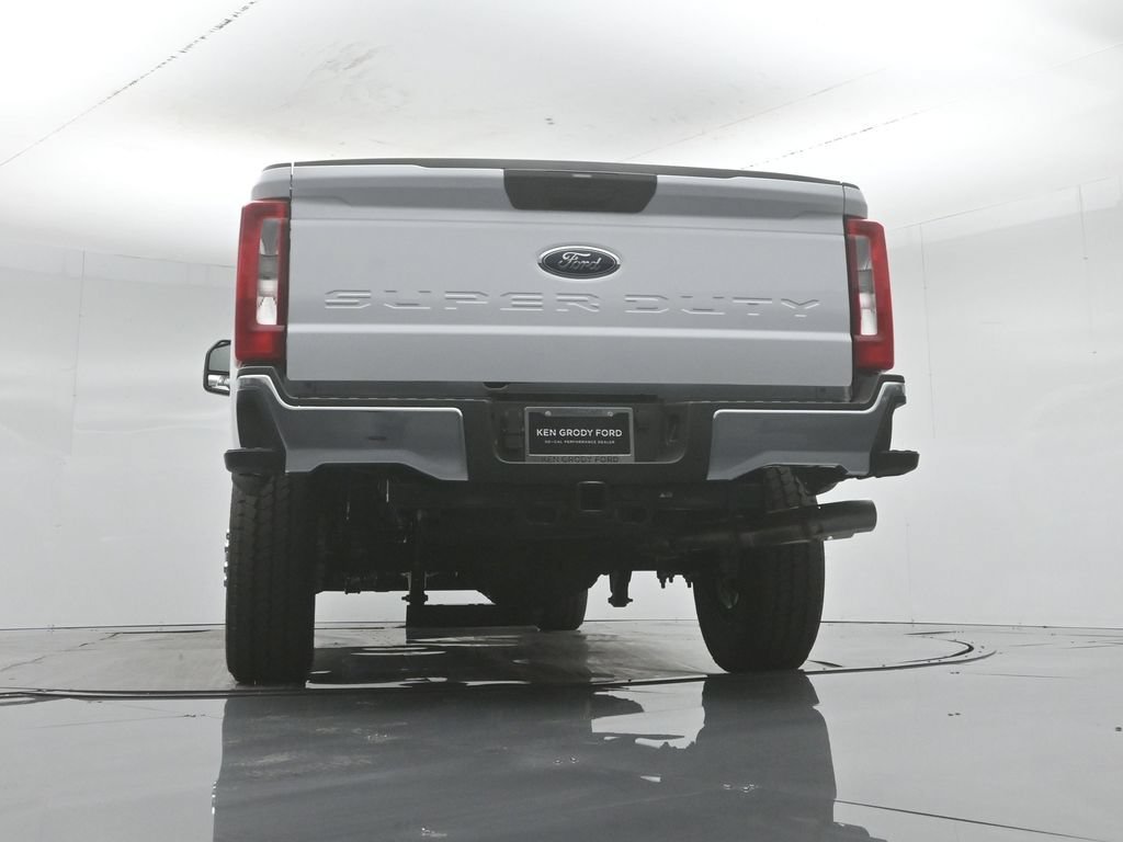 New 2026 Oxford White Ford XL image 47