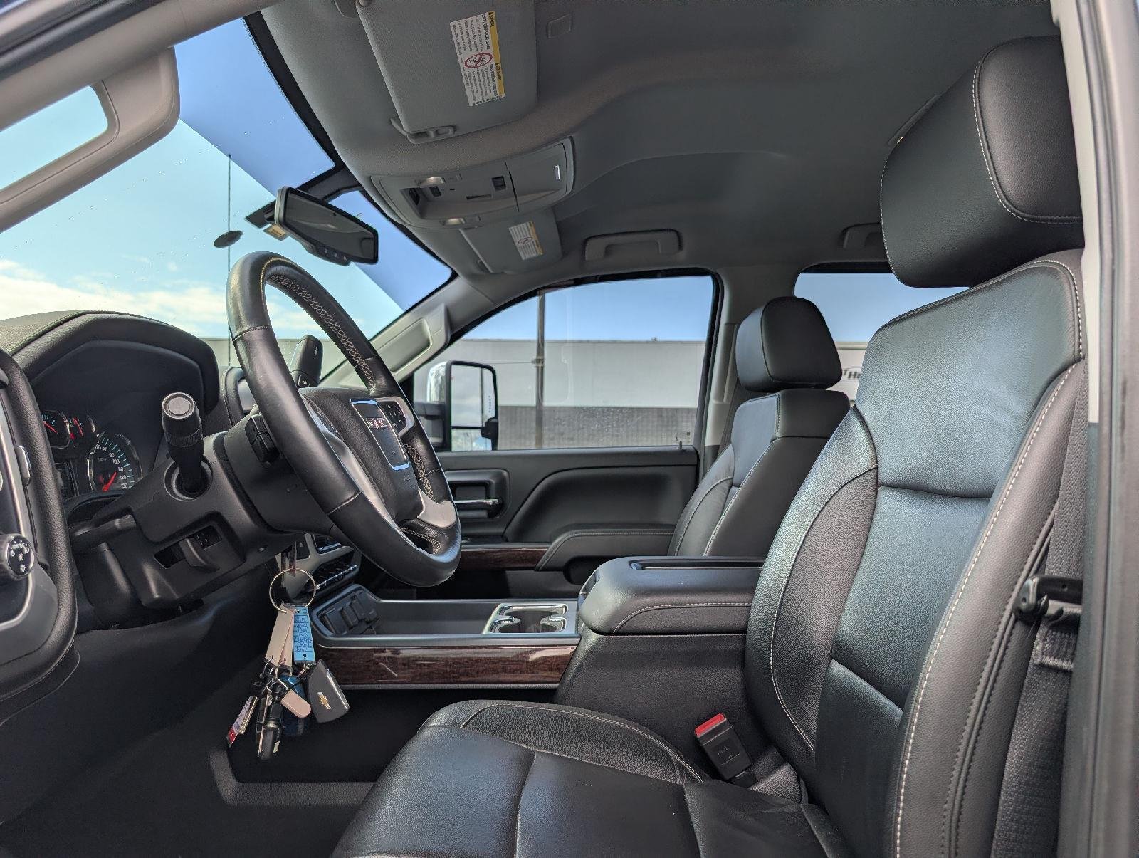 Used 2018 Stone Blue Metallic GMC SLT image 9