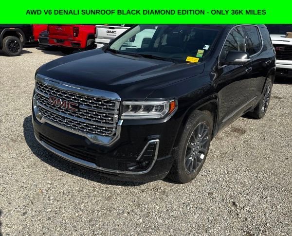 2023 GMC Acadia Denali AWD's photo