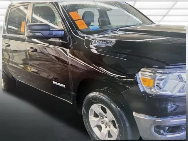 2023 RAM 1500 Big Horn/Lone Star 4x4 Crew Cab 5'7's photo