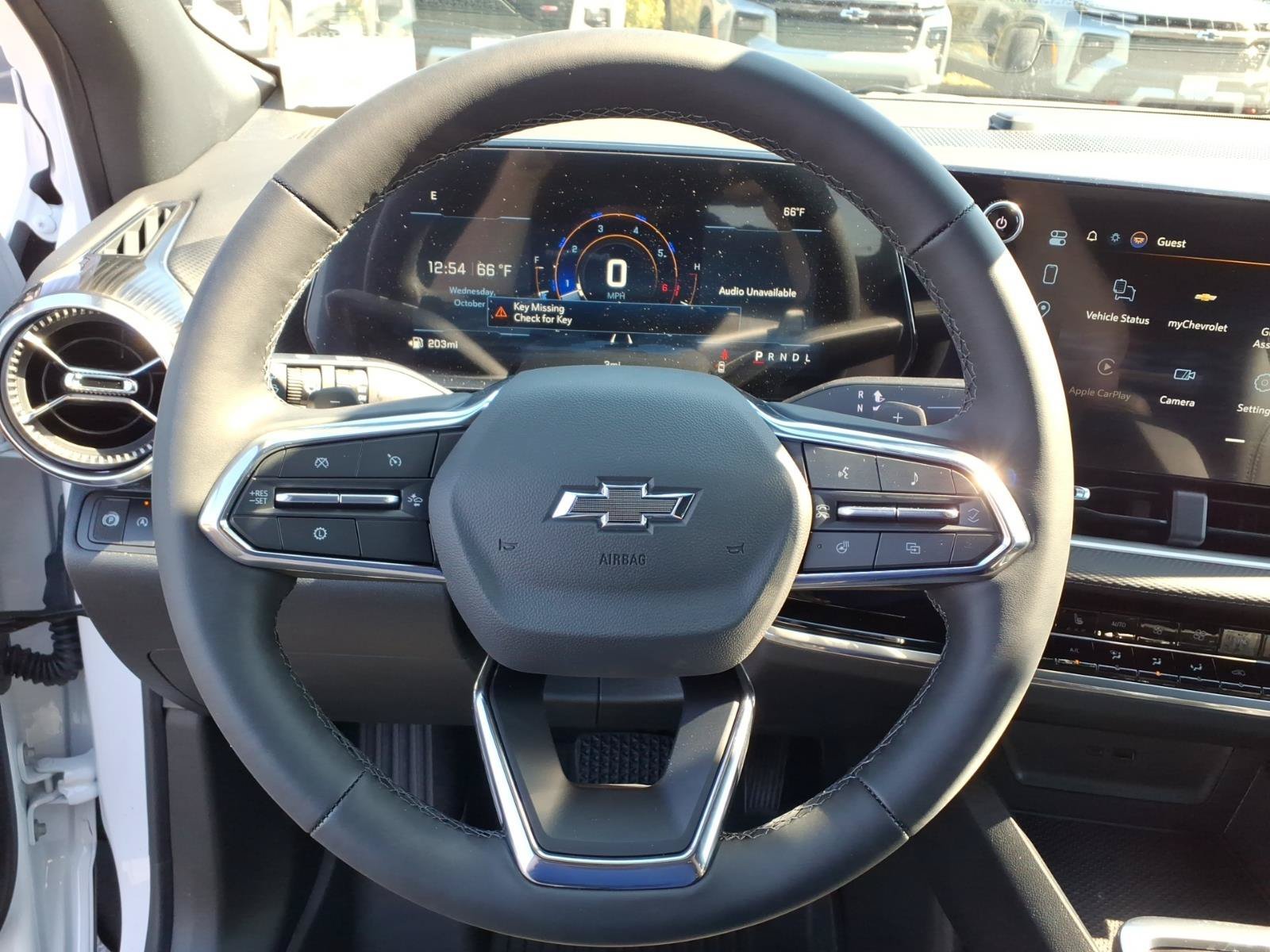 New 2027 Summit White Chevrolet LT image 10
