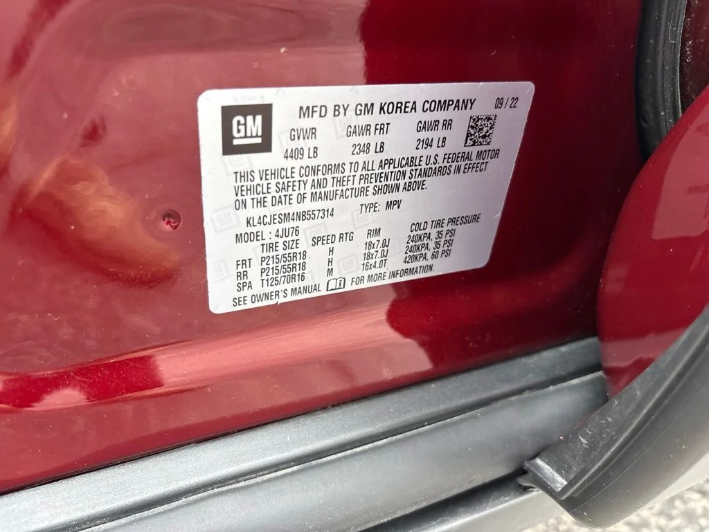 Used 2022 Red Buick Preferred image 10