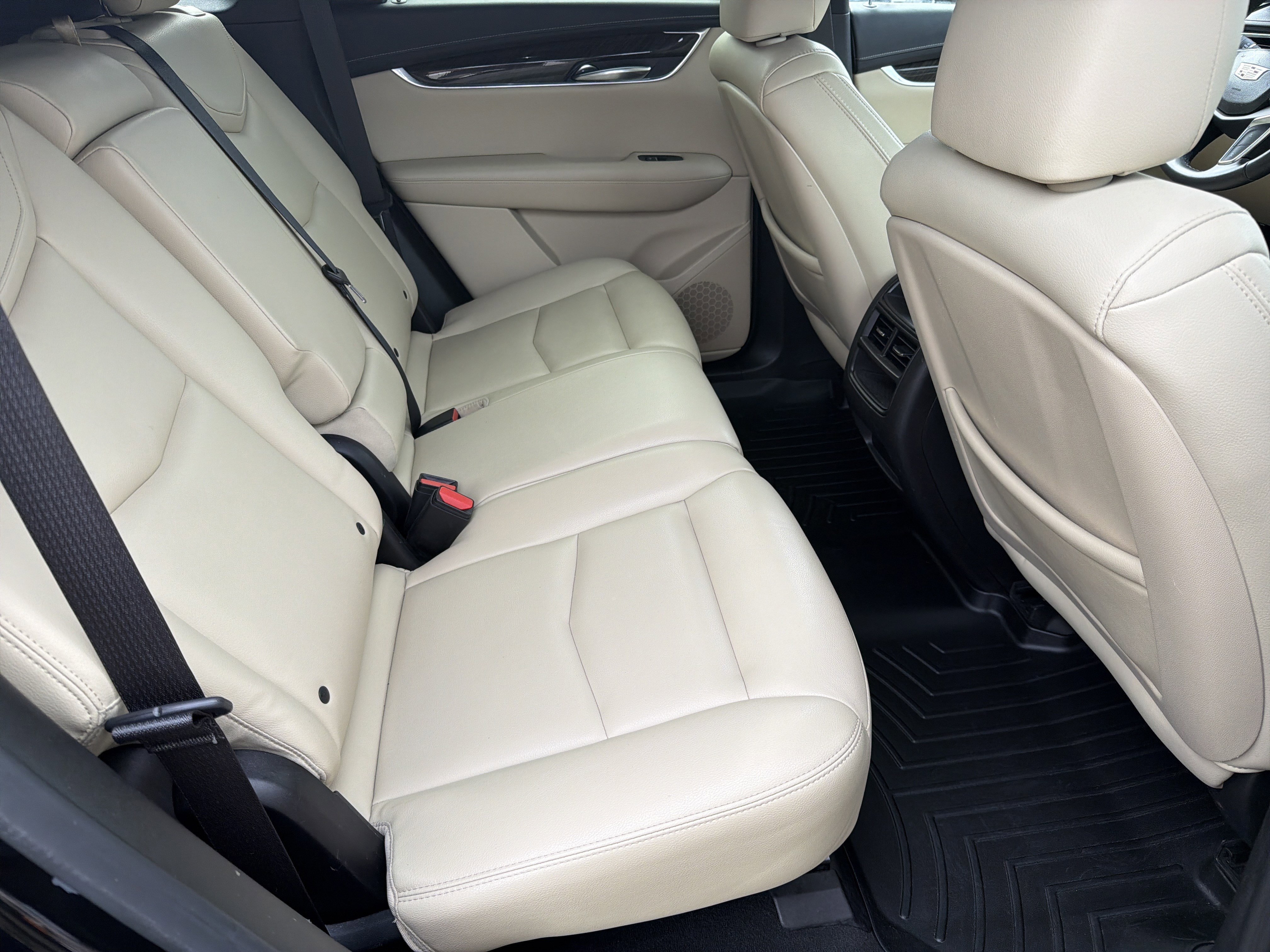 2018 Cadillac XT5 Base - Photo 14