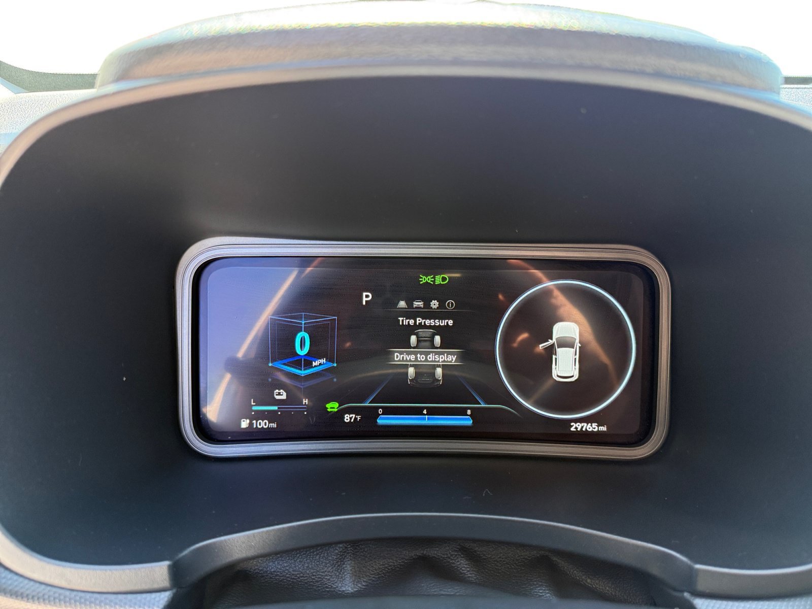 Used 2023 Lunar Hyundai SE image 11