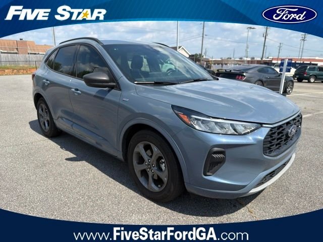 2024 Ford Escape ST-Line FWD's photo