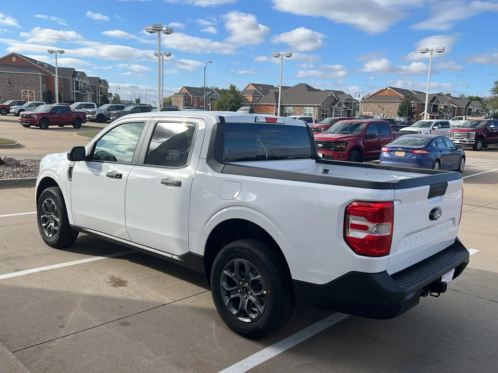 2025 Ford Maverick XLT - Photo 6