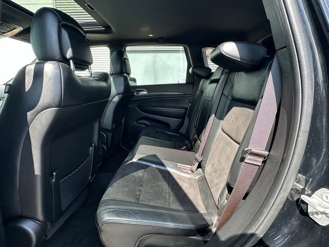 Used 2022 Black Jeep Laredo X image 30