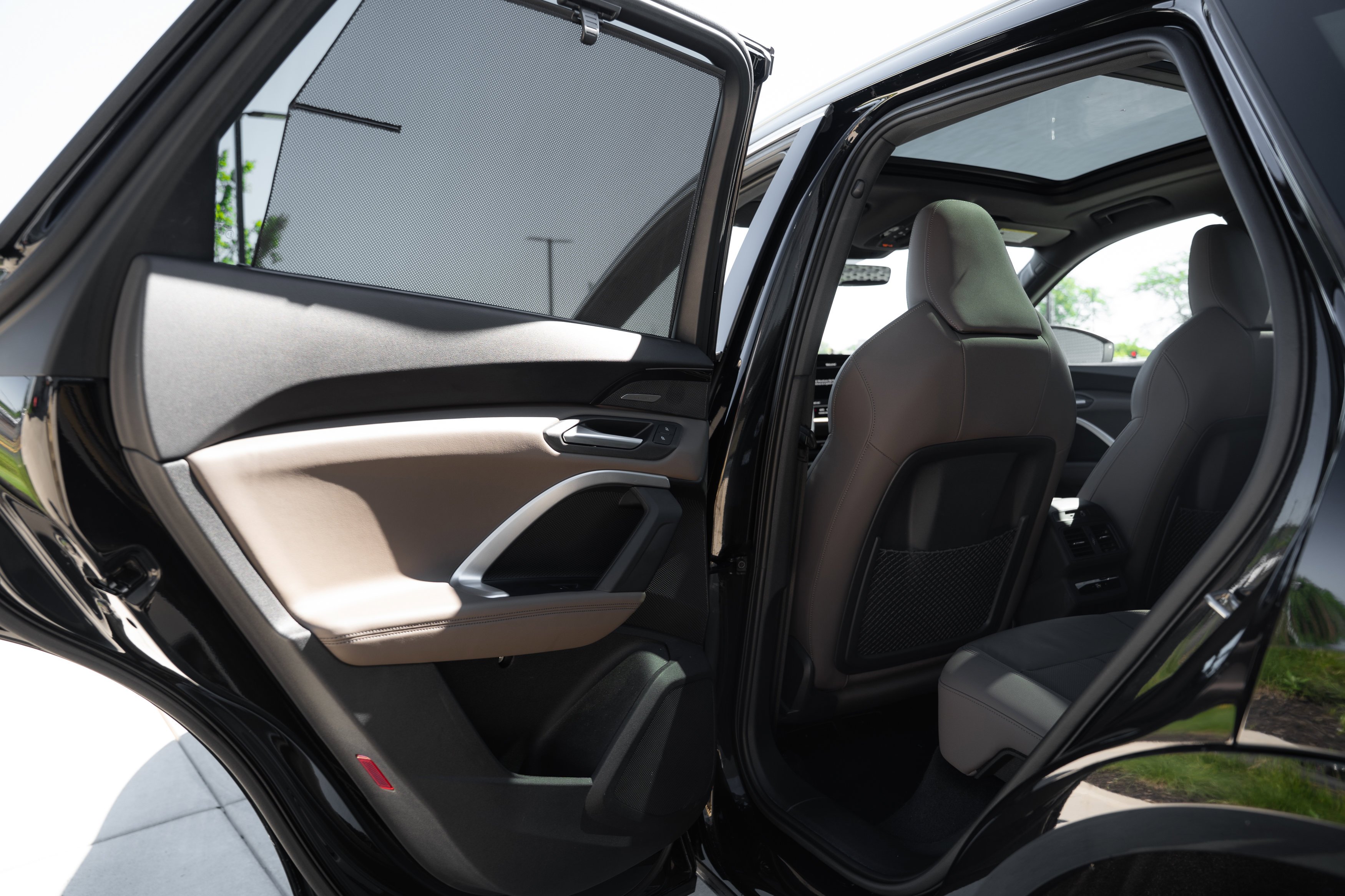 Certified Used 2025 Mythos Black Metallic Audi Premium Plus image 28