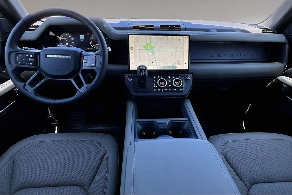New 2026 Green Land Rover S image 5