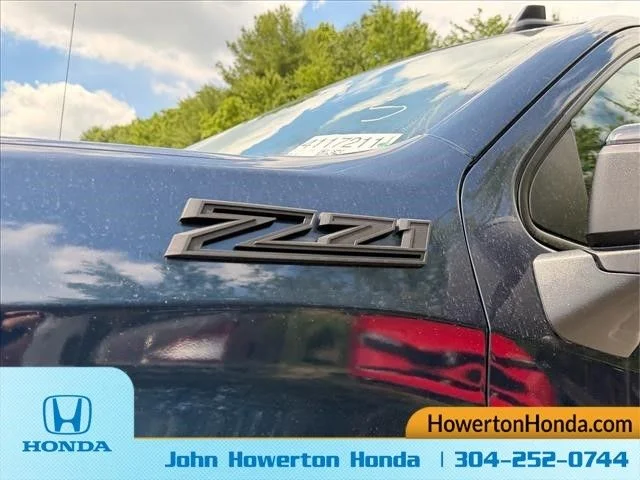 Used 2020 Blue Chevrolet RST image 11