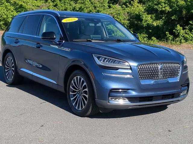 Used 2020 Blue Lincoln Reserve image 7
