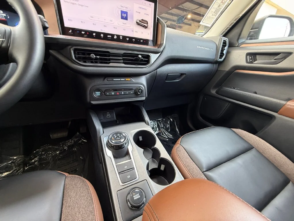 Used 2025 Gray Ford Outer Banks image 15