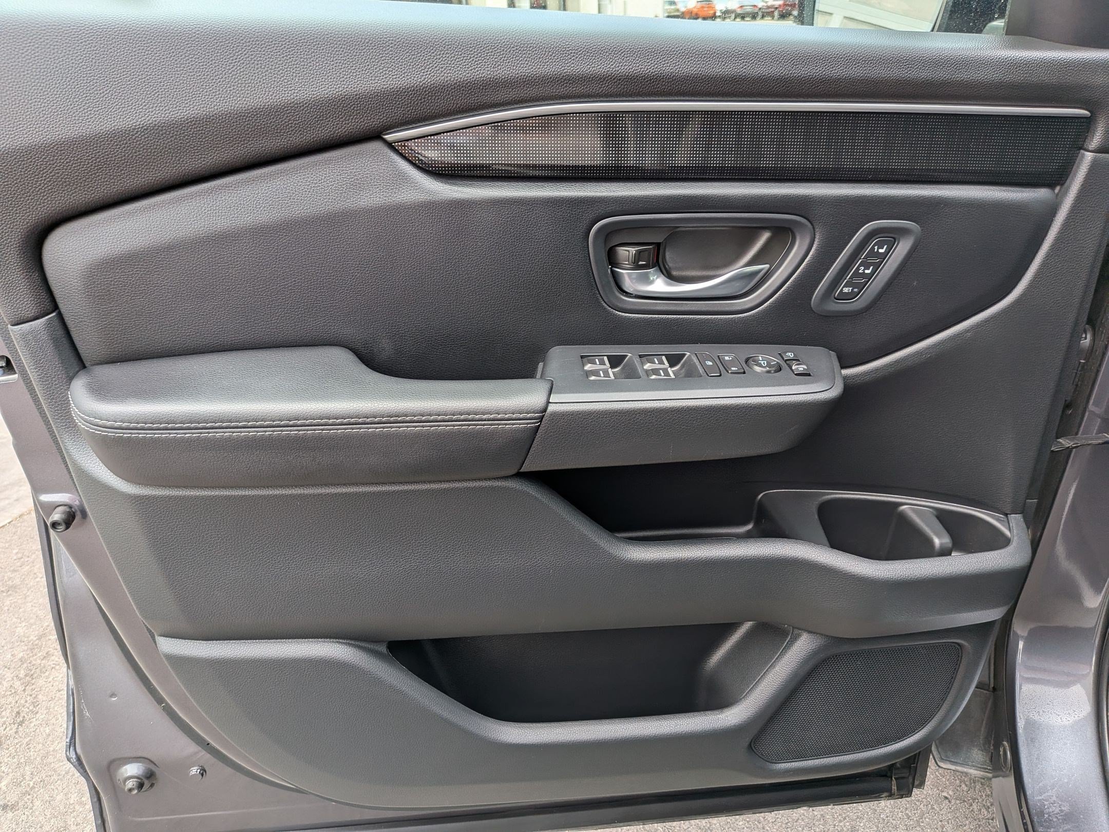 Certified Used 2025 Gray Honda Elite image 14