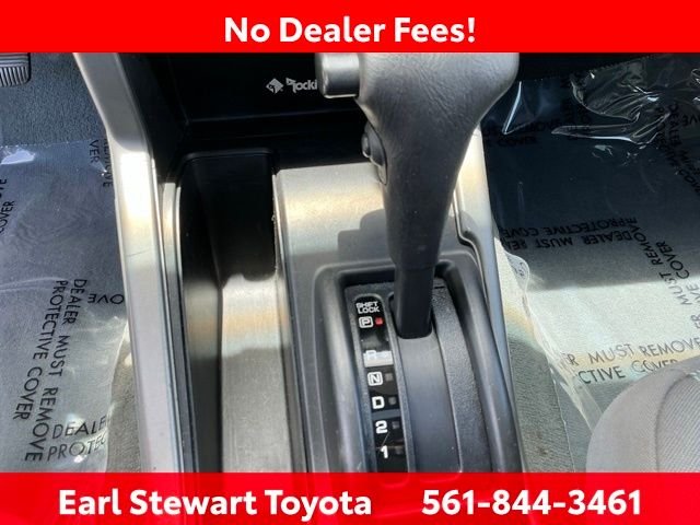 Used 2004 Silver Nissan SE image 39