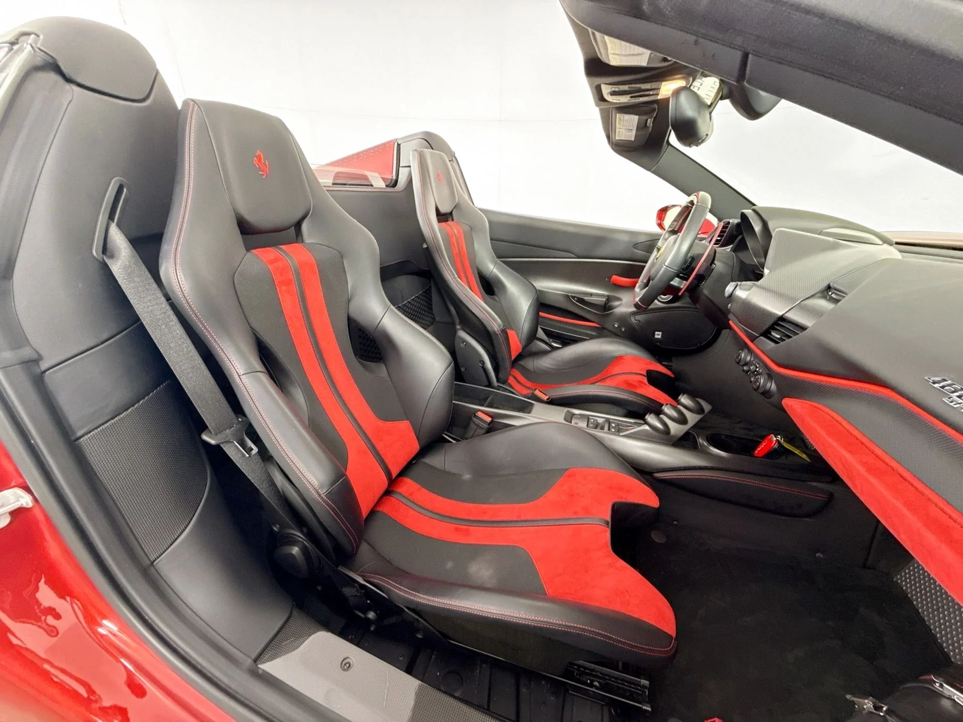 Certified Used 2020 Rosso Fuoco Ferrari Base image 21