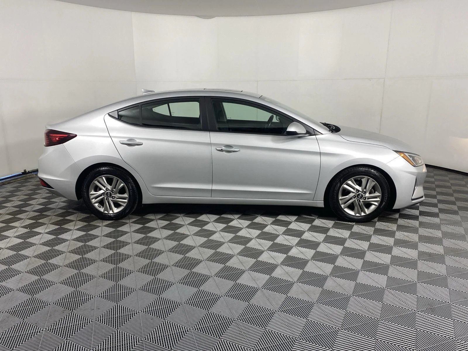 Used 2019 Symphony Silver Hyundai Value Edition image 9