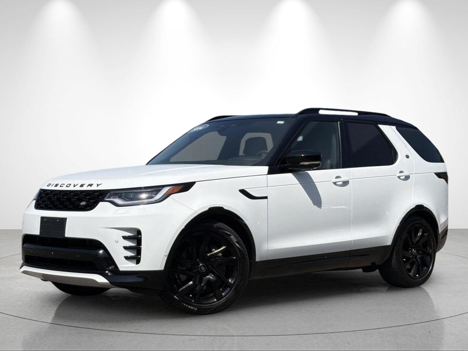 Used 2024 Fuji White Land Rover Dynamic SE image 1