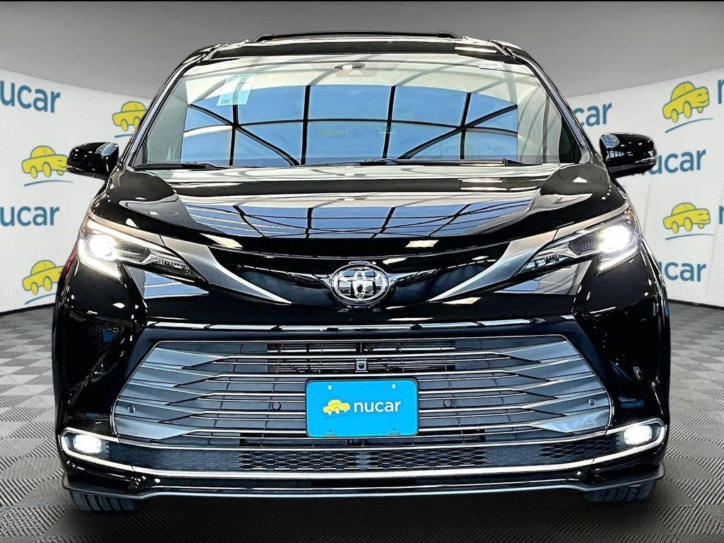 New 2026 Midnight Black Metallic Toyota Platinum image 3