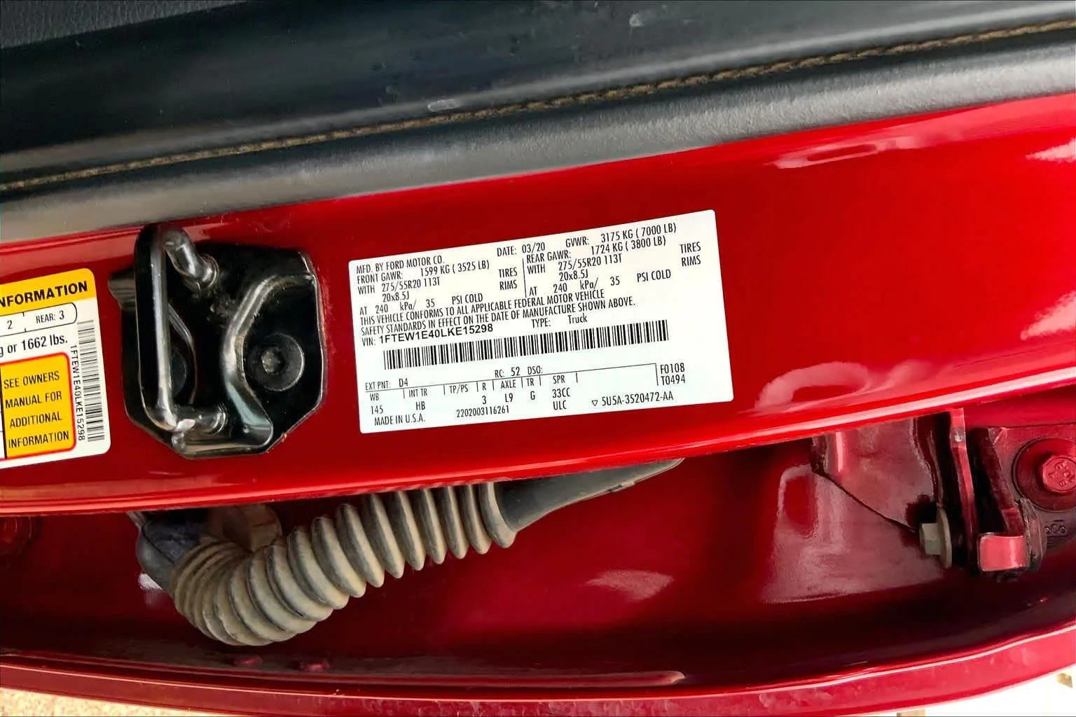 Used 2020 Rapid Red Metallic Tinted Clearcoat Ford LARIAT image 37