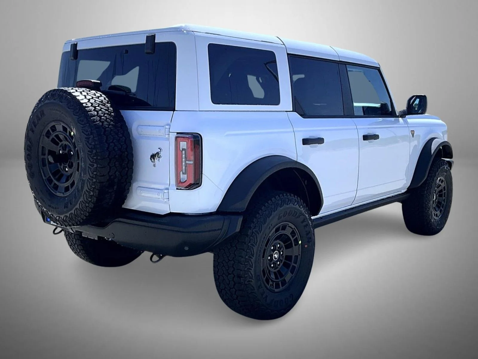 New 2026 Oxford White Ford Badlands image 5