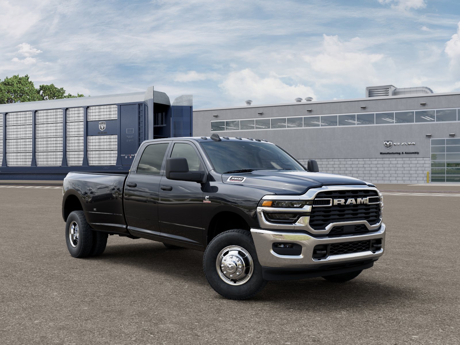 New 2026 Diamond Black Crystal Pearl-Coat Exterior Paint RAM TRADESMAN image 3
