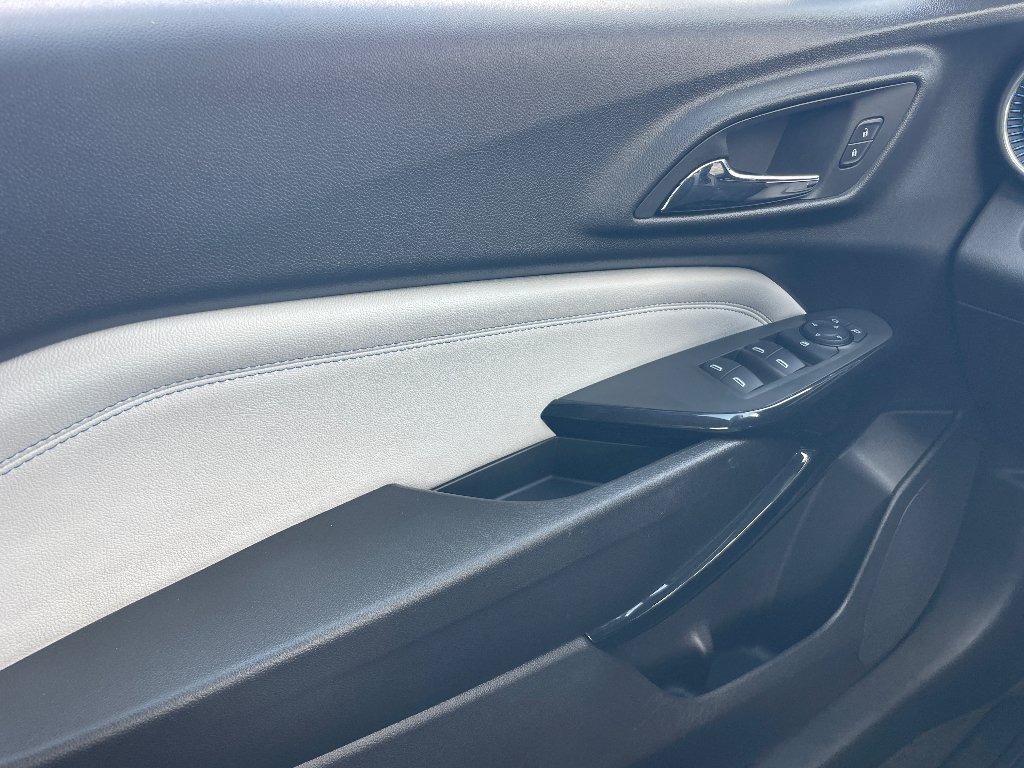 Used 2025 Sterling Gray Metallic Chevrolet LT image 11