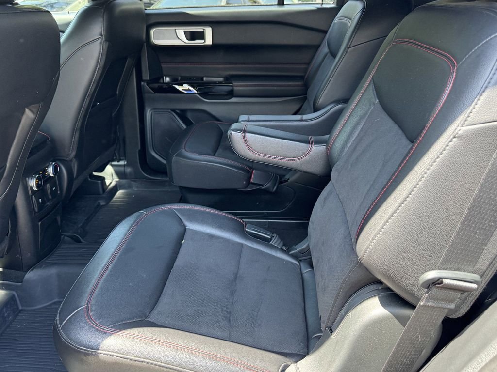 Used 2023 Gray Metallic Ford ST-Line image 12