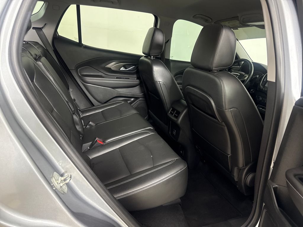Used 2023 Silver GMC SLT image 6