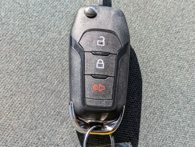 Certified Used 2025 Oxford White Ford XLT image 25