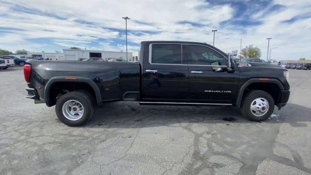 Used 2022 EBONY TWILIGHT METALLIC GMC Denali image 9