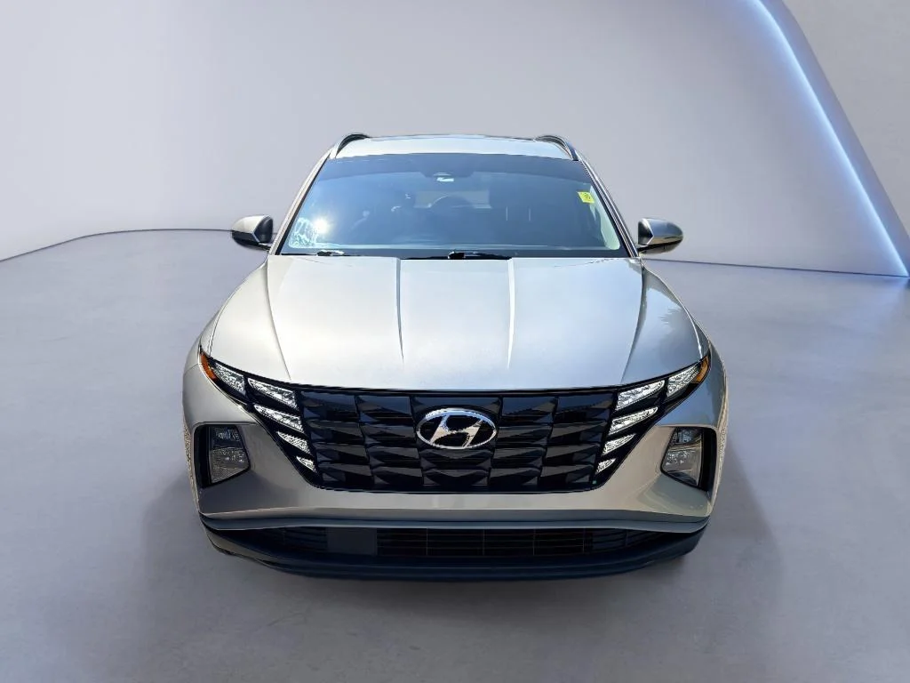 Used 2024 Shimmering Silver Hyundai SEL image 8