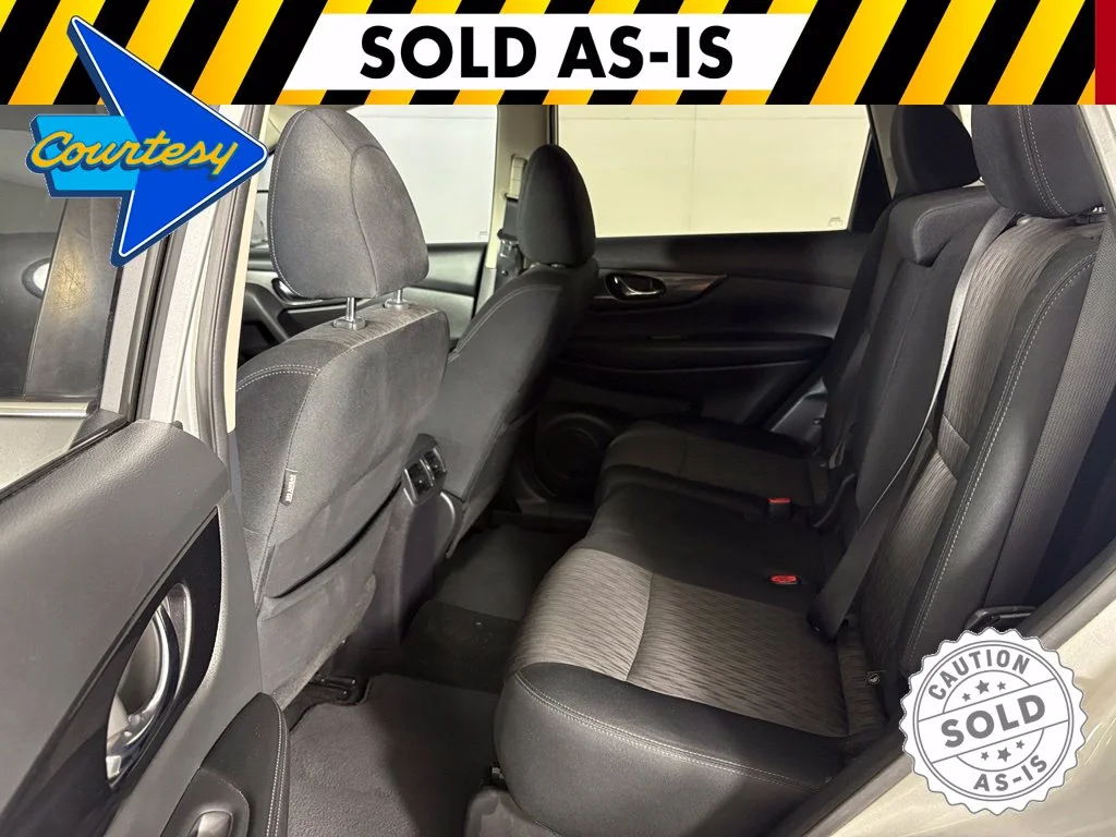 Used 2017 Silver Nissan S image 28