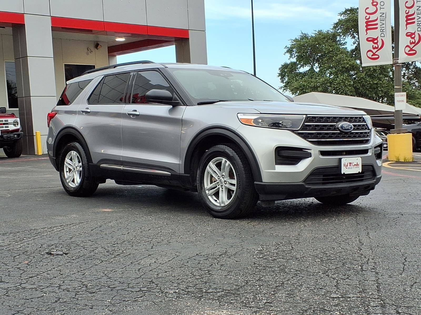 Used 2024 Silver Ford XLT image 3