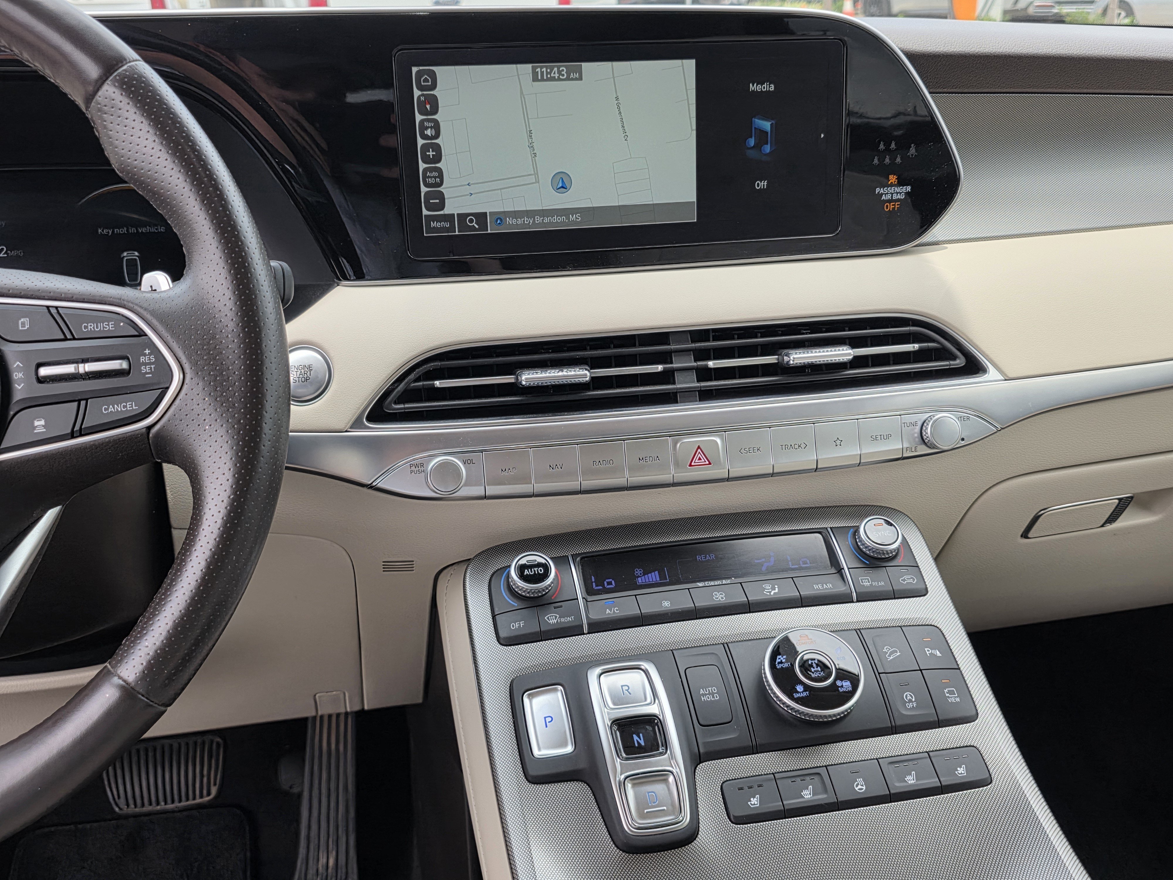 Used 2020 Hyper White Hyundai Limited image 9