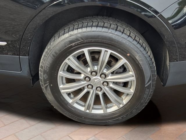 Used 2019 Black Metallic Cadillac Luxury image 31